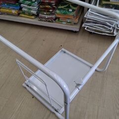 展示引き上げ品　伸縮式　電子レンジ ラック　冷蔵庫 ラック　オーブンレンジ トースター　家電ボードの画像