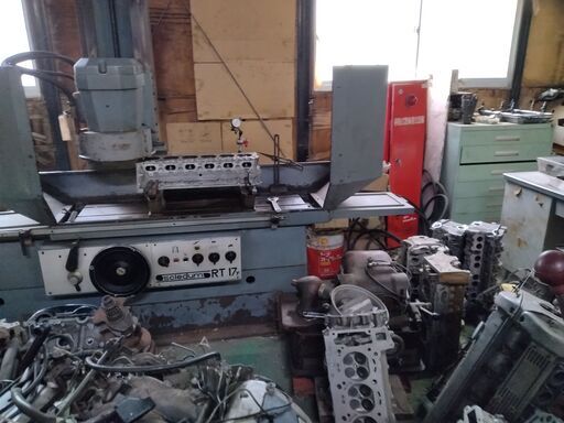 ベンツ113SL-エンジン専門工-シリンダーボーリング等内燃機業務