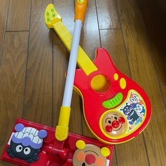 決まりました！アンパンマン　ギターとおそうじワイパー
