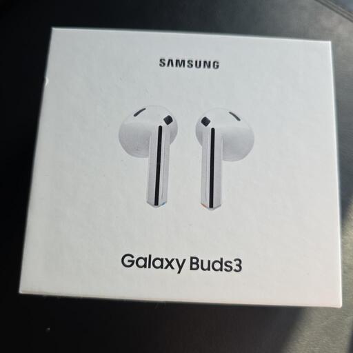 GalaxyBuds3　ホワイト