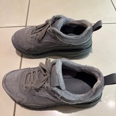 UGG23センチグレーでかわいいの画像