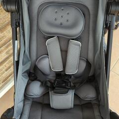 【極美品】アップリカ ベビーカー 3輪バギーの画像