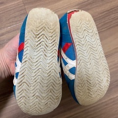 子供靴ASICS 15センチと15.5センチの画像