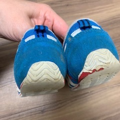 子供靴ASICS 15センチと15.5センチの画像