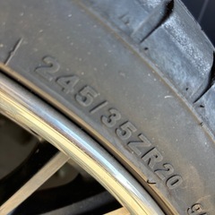 245/35R20 4本セットの画像