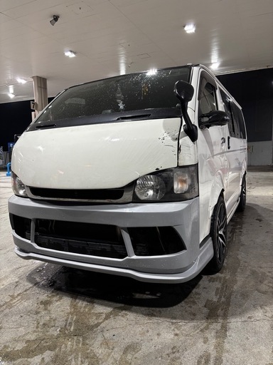 200系ハイエース社外バンパー