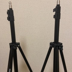 【EN/日本語】4 Tripods/三脚4本―Amazon basicsの画像
