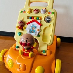 歩行器　アンパンマンすくすくウォーカーの画像