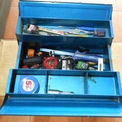 工具いろいろ　写真にあるもの全て　工具箱セットで出品しましたの画像
