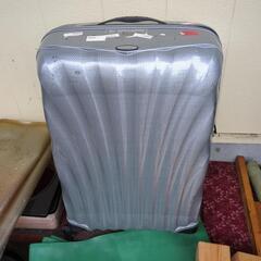 無料　スーツケースの画像