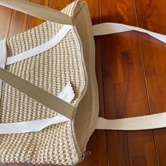 【新品未使用】チャック付き　トートバッグの画像
