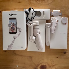 DJI OM 5 スマートフォンスタビライザー