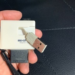 メディアリーダー　SDカード　microSDカードやの画像