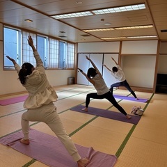 【４月スケジュール】身体が固くても大丈夫🎵ヨガでいつまでも若々しく健康に！の画像