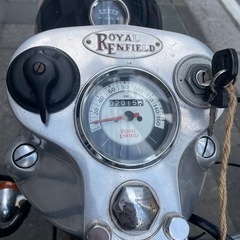 バイク ロイヤルエンフィールド bullet350 の画像