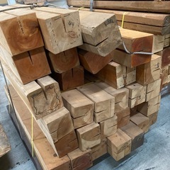 木材　角材　販売します