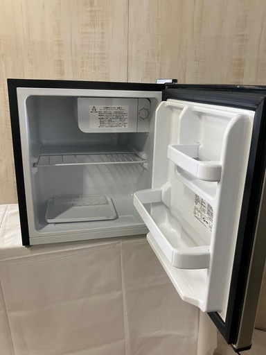 J52⭐️お値下げしました！Abitelax 1ドア 冷蔵庫 45L 2019年製  オシャレなシルバー✕ブラックAR-48J 
