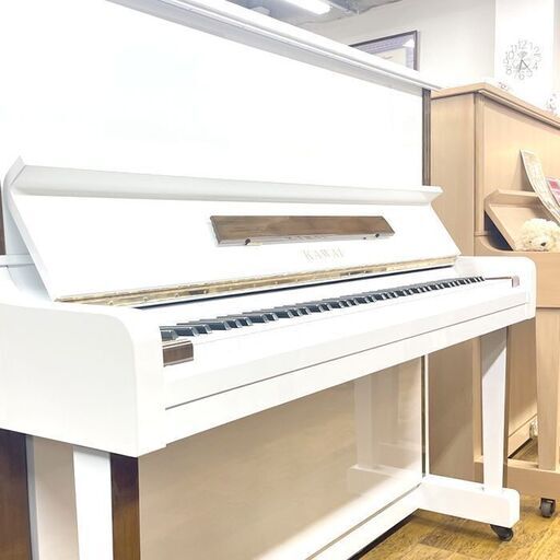 塗装！美しい白仕上げ　リフレッシュ済み中古ピアノ　KAWAI　カワイBL31　特別モデル