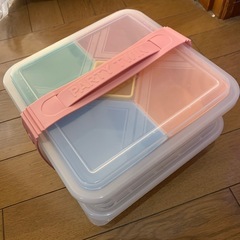 大人数用ピクニックお弁当箱の画像