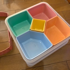 大人数用ピクニックお弁当箱の画像