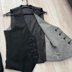 メンズ　スーツセレクト　3ピース　Y4　ブラックフォーマル　略礼服　Sサイズ相当の画像