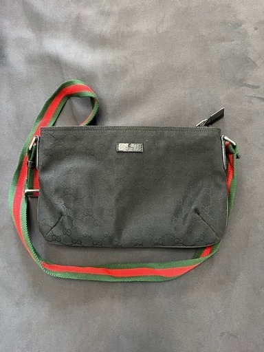 【バッグ】GUCCI グッチ GGキャンバス ショルダーバッグ ブラック