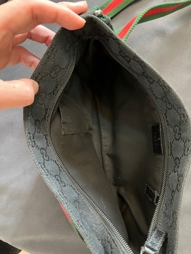 【バッグ】GUCCI グッチ GGキャンバス ショルダーバッグ ブラック