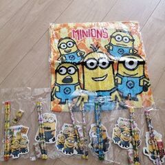 ミニオンズ　タオル　文房具