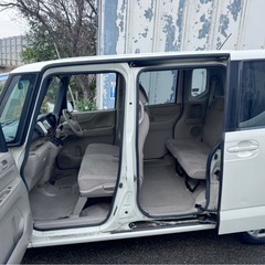 美品ホンダ N-BOX ホワイト　GLパッケージ　車検2年付き　ETC TVの画像