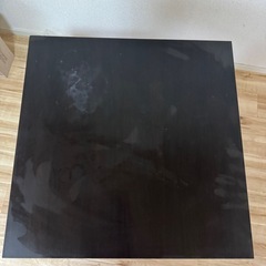 IKEAテーブルの画像