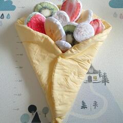 【おくるみ　クレープ】　寝相アート　月齢フォトの画像