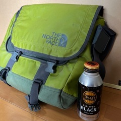 ノースフェイス　肩がけ鞄