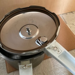 活力なべ(圧力鍋)の画像