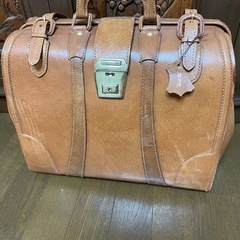 ヴィンテージ　革バッグ