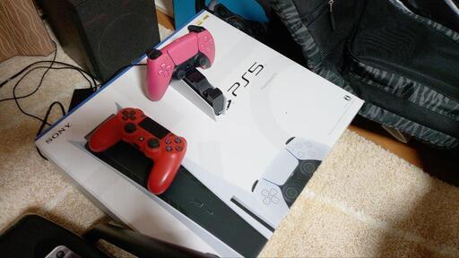 PS5ディスク対応825GB＆追加コントローラー２個＆充電スタンド