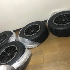 スタッドレスタイヤ265/65R/17　美品の画像