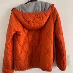 UNIQLO ジャンパーの画像