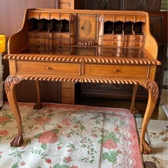 アンティーク家具　机
の画像