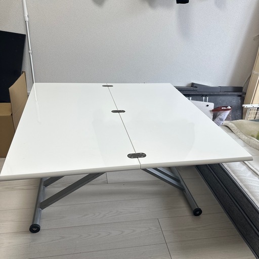 拡大　昇降可能テーブル