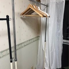無料！ハンガーラックの画像