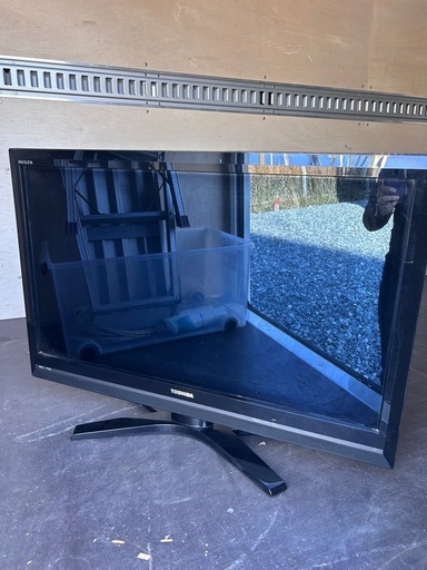 値下げ　知多市　37型TOSHIBA 2010年