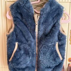HELLY HANSEN リバーシブルベスト（80cm）