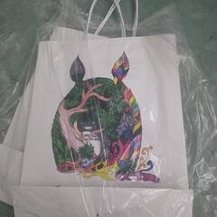 ジブリパークとジブリ展紙袋の画像