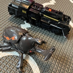半額‼️ユニトロボーン　ロボット　合体おもちゃ
