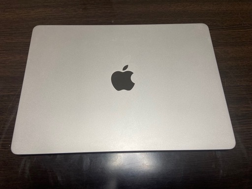 【3月期間限定】MacBook Air  13.6インチM2 2022 
充電器、画面保護付き