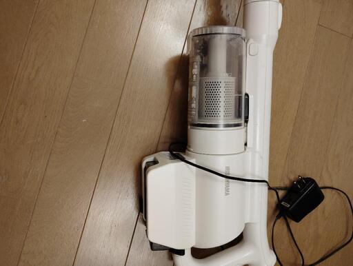 充電式サイクロンスティッククリーナー　アイリスオーヤマ