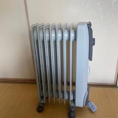 デロンギ　オイルヒーター　RHJ10F0812SG　の画像