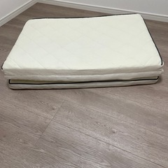 シングル　三つ折りマットレスの画像