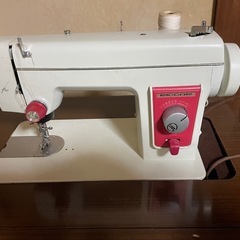 レトロなミシンです