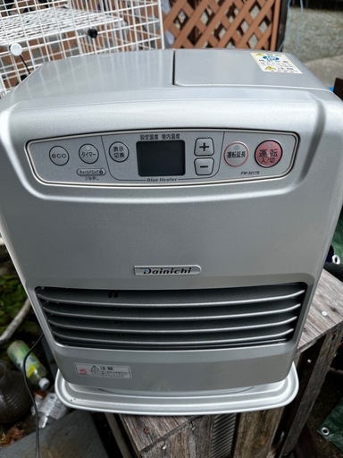 動作品　2018年製　ダイニチブルーヒーター